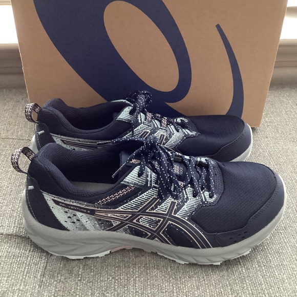 Asics Women's Venture 9 Trail Running Sneakers, size 9.5 - Picture 1 of 11